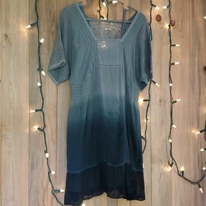 Holding horses dress 🍀